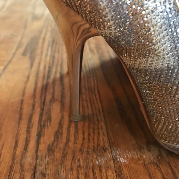 Metallic Aldo pumps - Picture 3 of 4